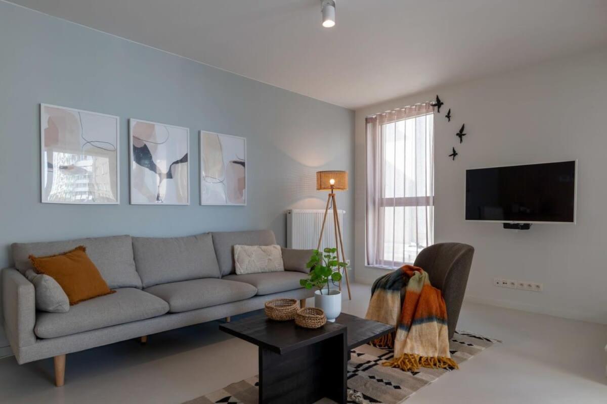 Huswell - Queen At Sea: Modern 2 Bedroom Apartement Ostende Exterior foto